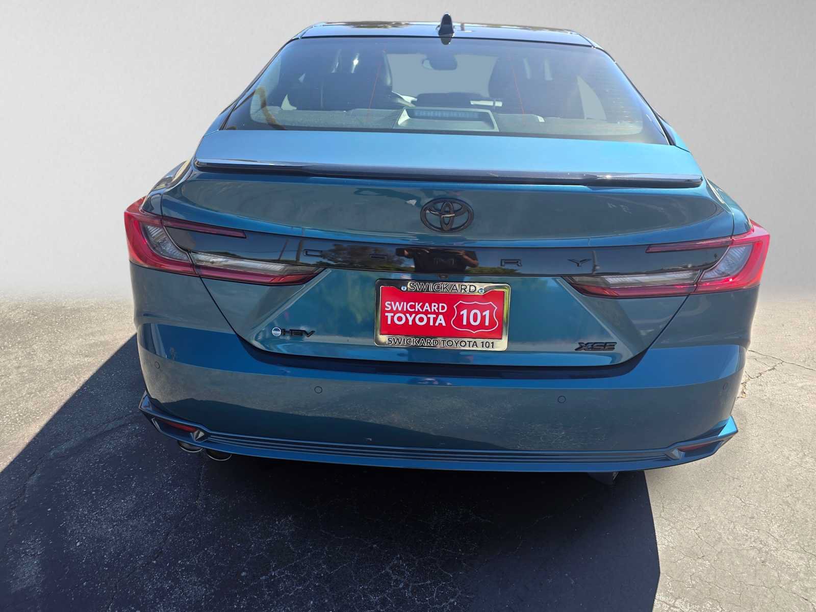 Used 2025 Toyota Camry XSE w/ Premium Plus Package FWD image 4