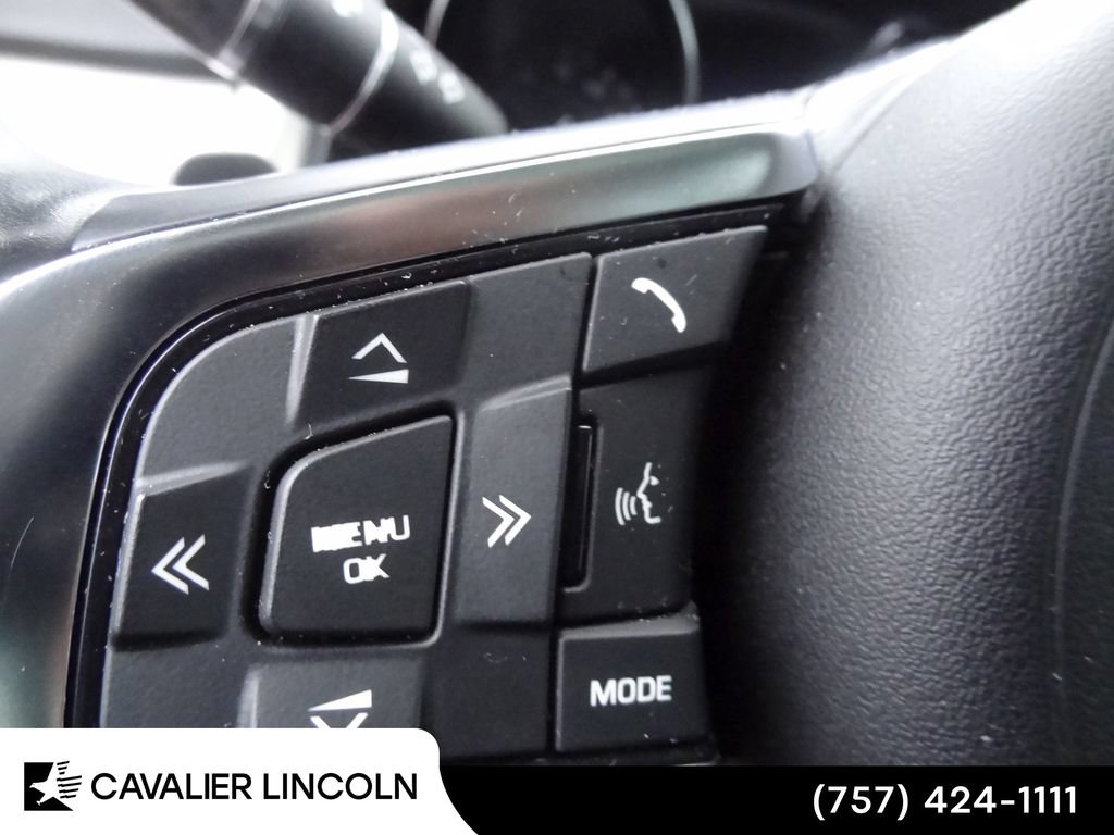 Used 2019 Jaguar XF Prestige AWD/4WD image 16