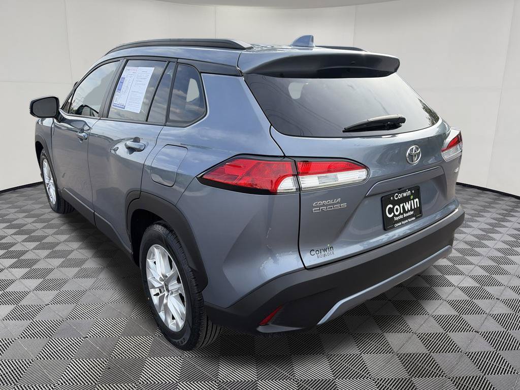 Used 2023 Toyota Corolla Cross LE FWD image 7