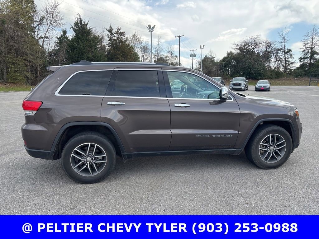 Used 2017 Jeep Grand Cherokee Limited w/ Luxury Group II image 8