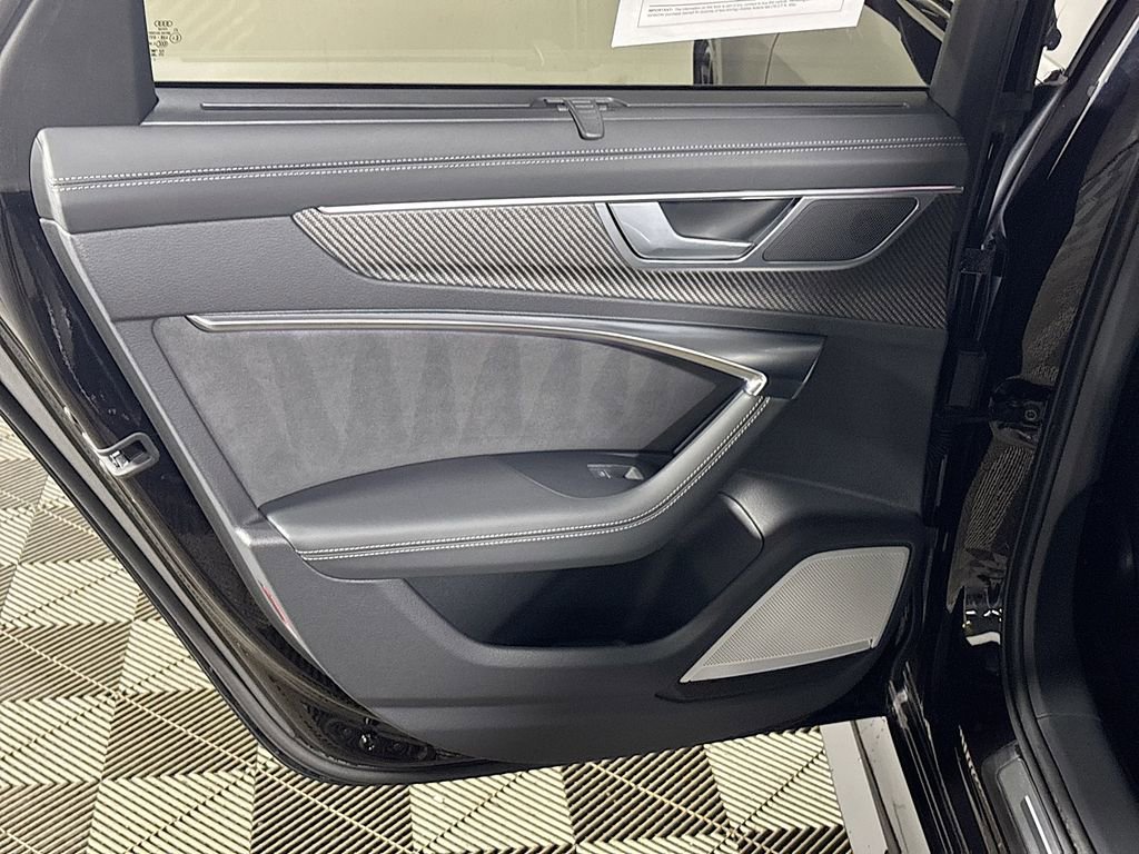 Used 2024 Audi RS 6 performance w/ Black Optic Package image 20