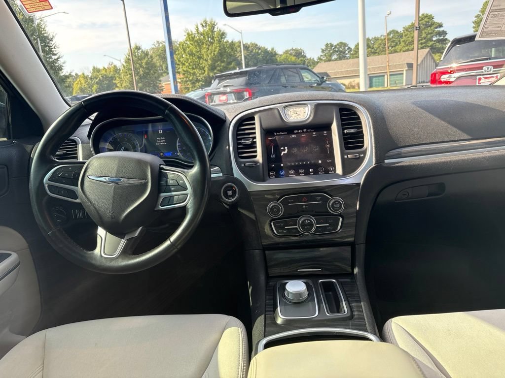 Used 2019 Chrysler 300 Touring w/ Sport Appearance Package RWD image 15