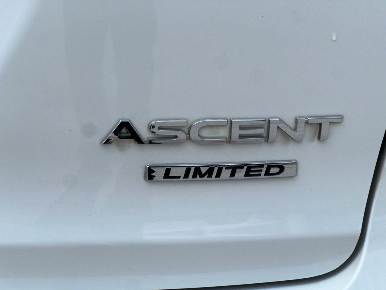 Used 2019 Subaru Ascent Limited AWD/4WD image 5