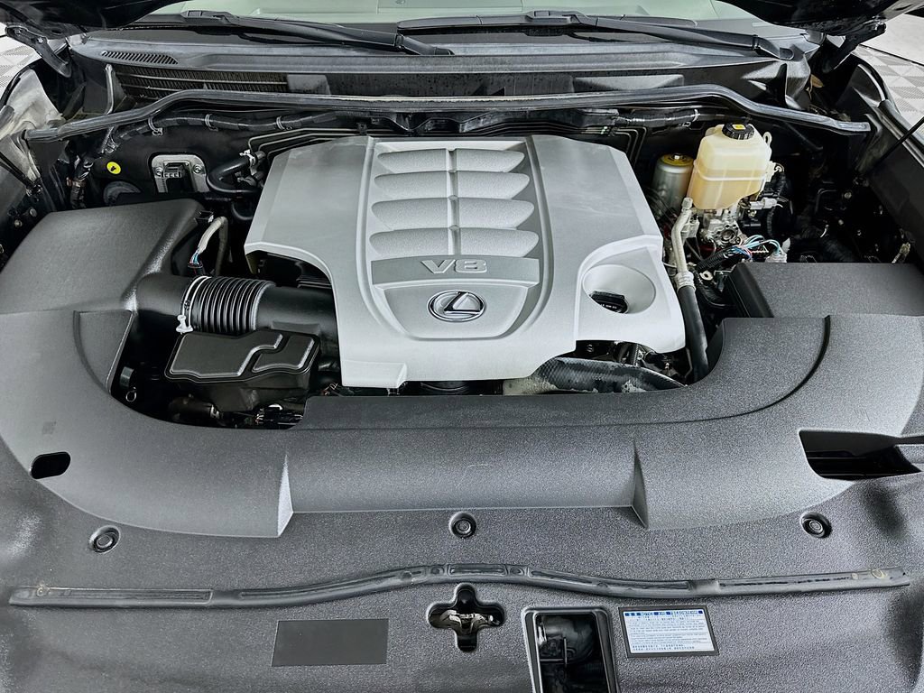 Used 2018 Lexus LX 570 4WD image 31