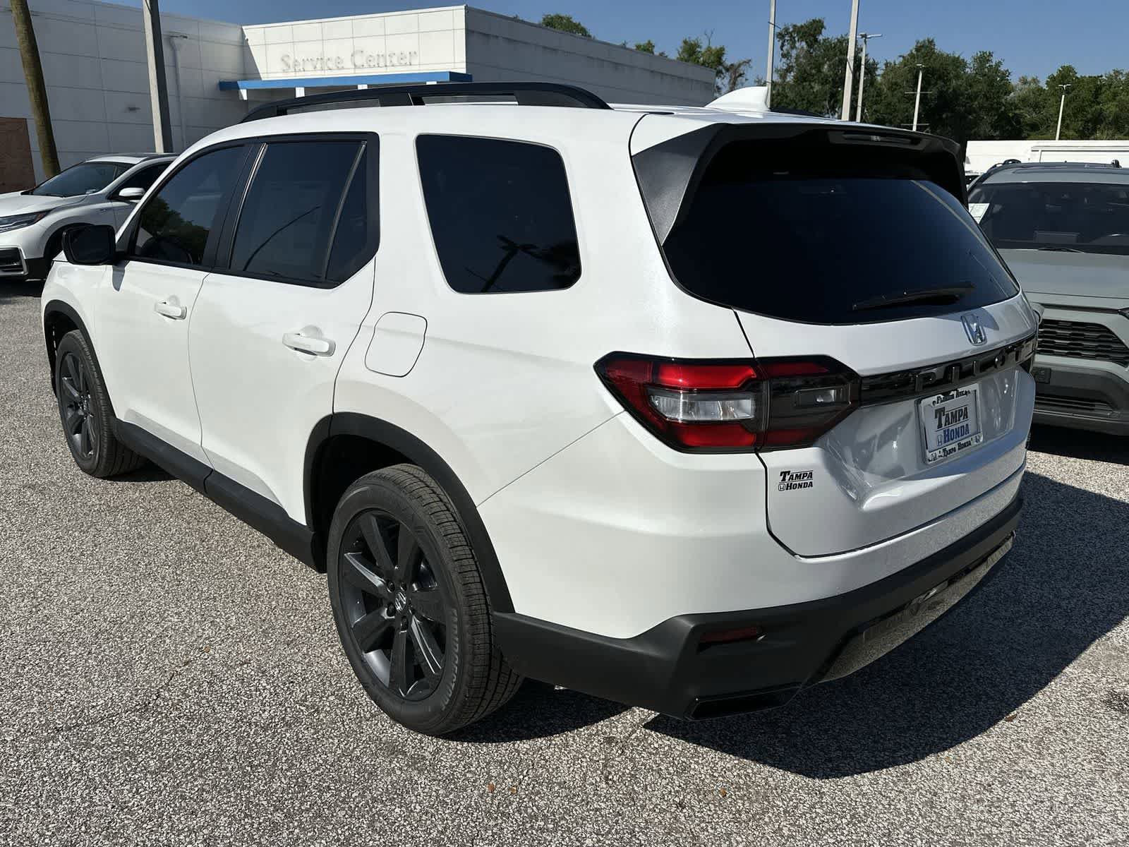 New 2026 Honda Pilot Sport image 6