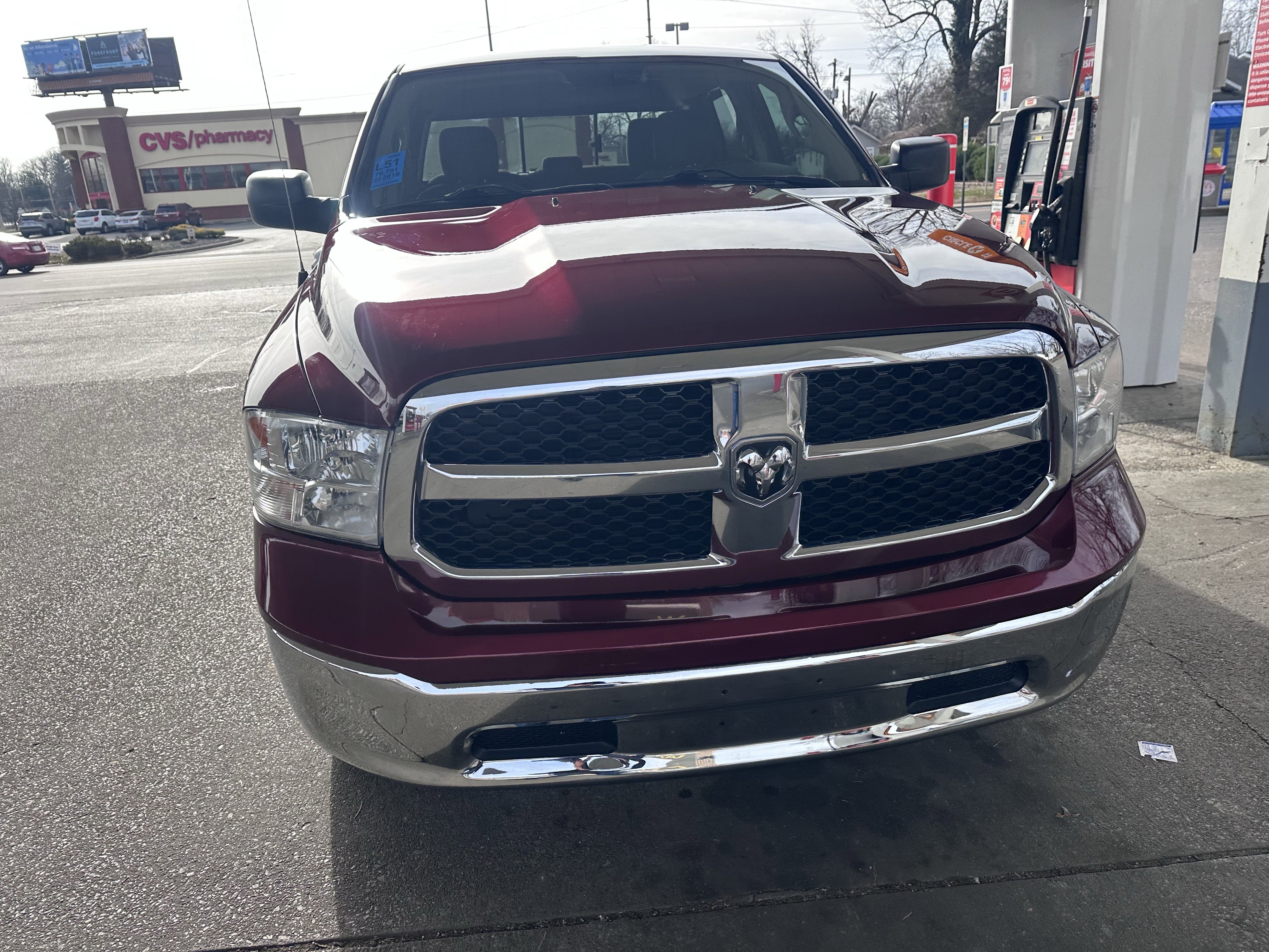 Used 2019 RAM 1500 Classic SLT image 2