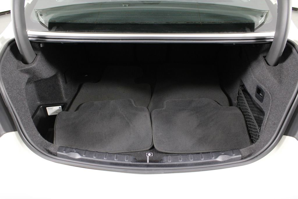 Used 2018 BMW 330e w/ M Sport Package image 15