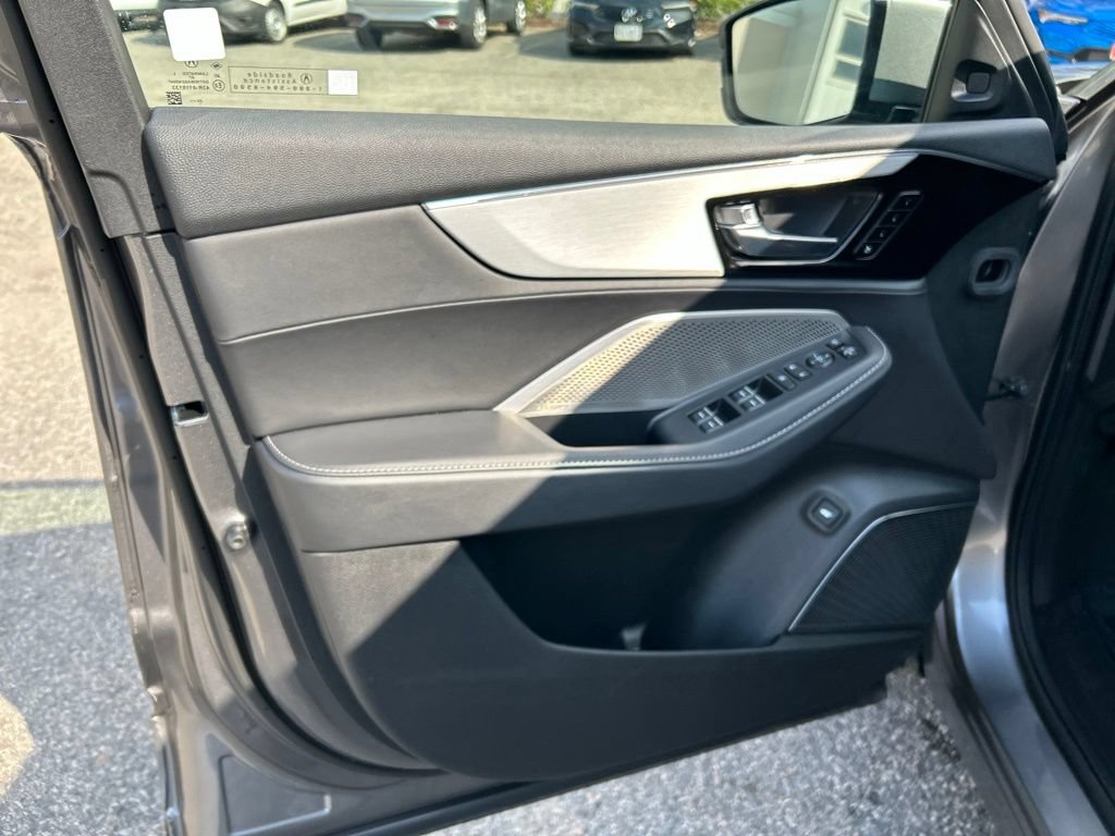 Used 2024 Acura MDX SH-AWD w/ Technology Package image 15