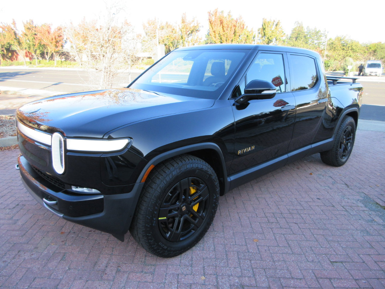 Used 2023 Rivian R1T Launch Edition