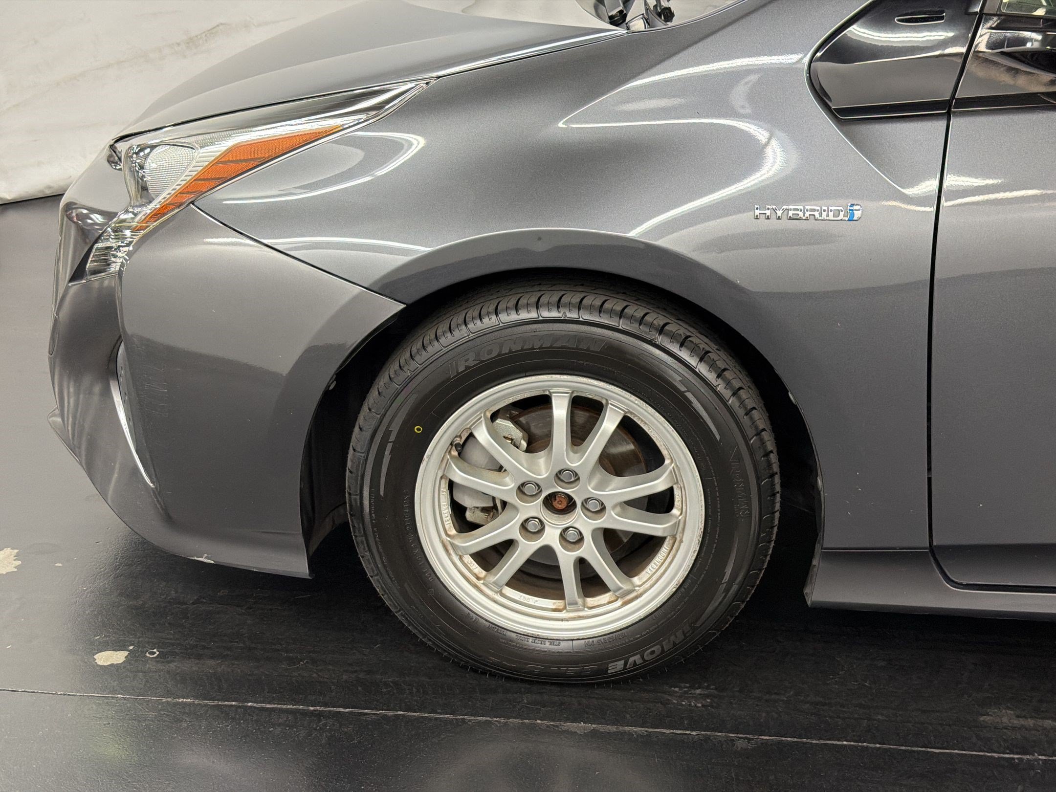 Used 2016 Toyota Prius Three FWD image 13