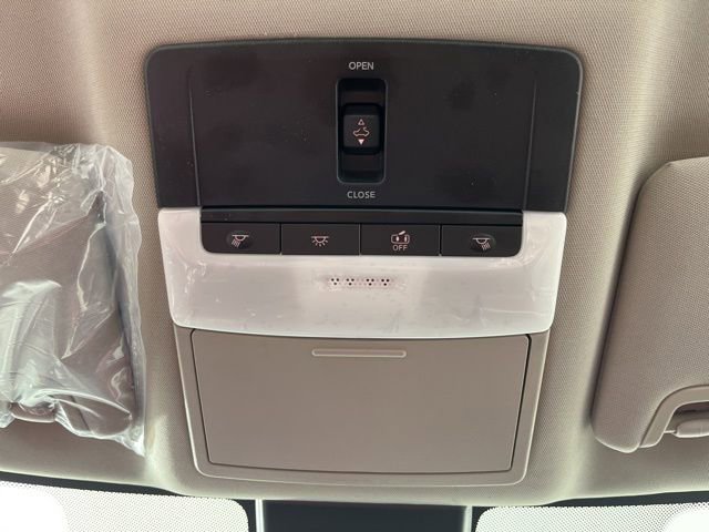 New 2025 Nissan Altima 2.5 SR w/ SR Premium Package image 36