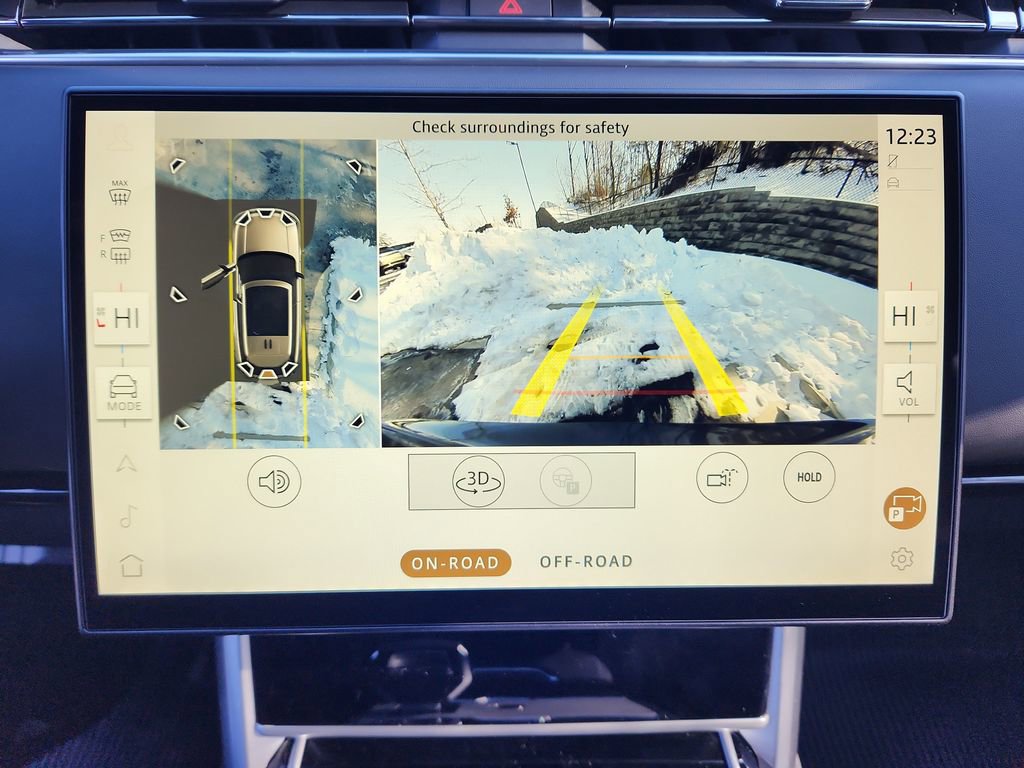 New 2026 Land Rover Range Rover SE image 22