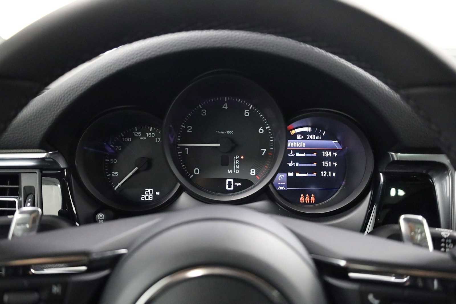 New 2026 Porsche Macan image 24