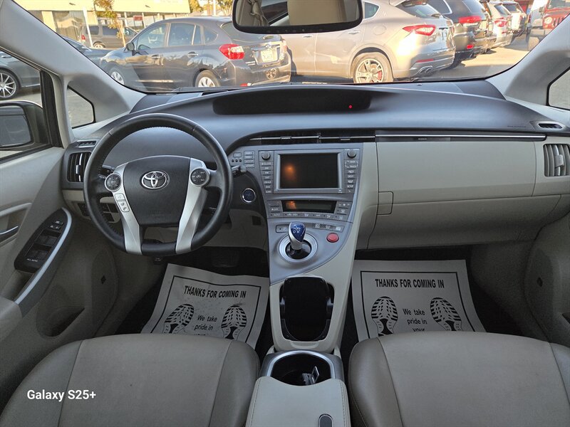 Used 2014 Toyota Prius Four w/ Solar Roof Package FWD image 24