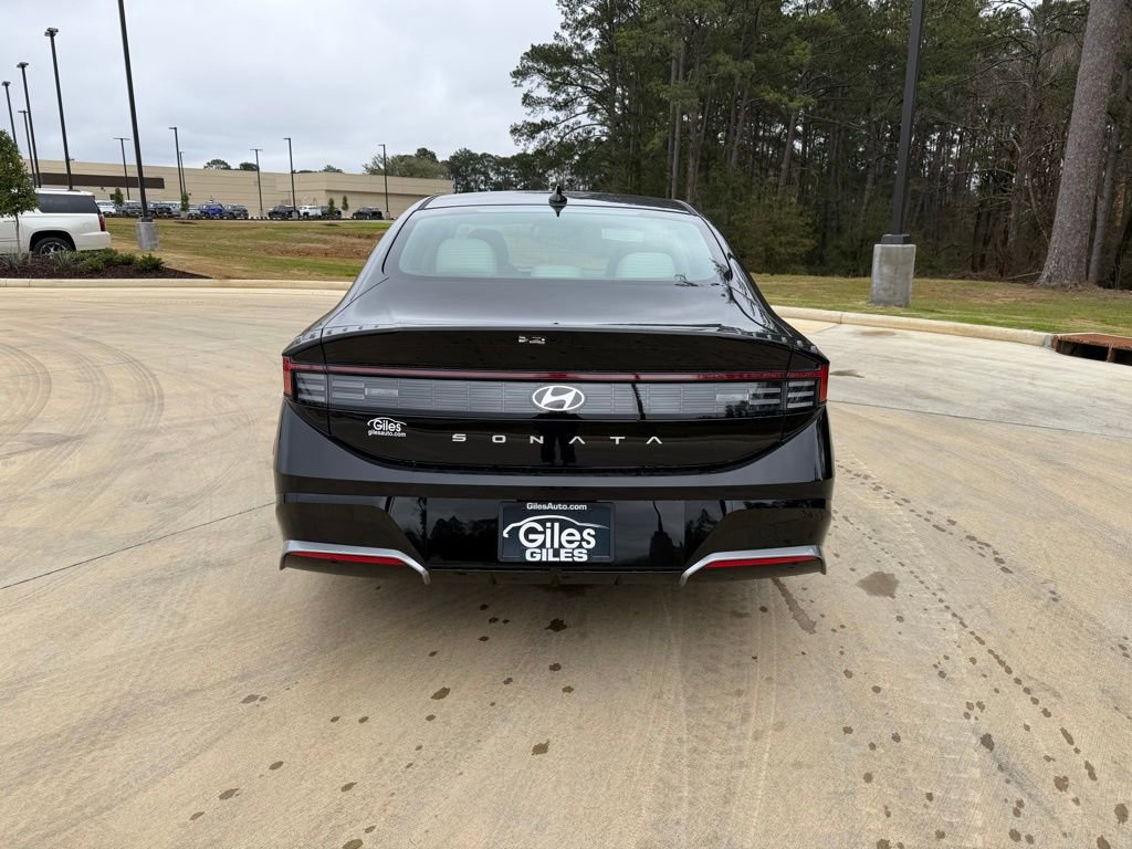 New 2026 Hyundai Sonata SEL image 4