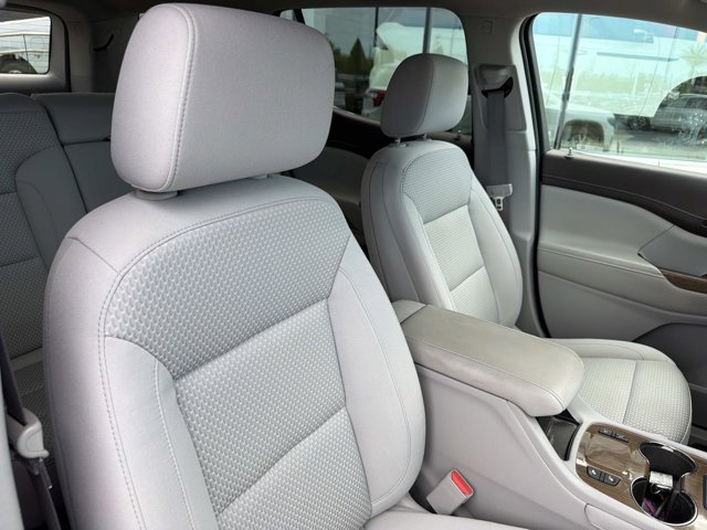 Used 2020 GMC Acadia SLE w/ Driver Convenience Package FWD image 19