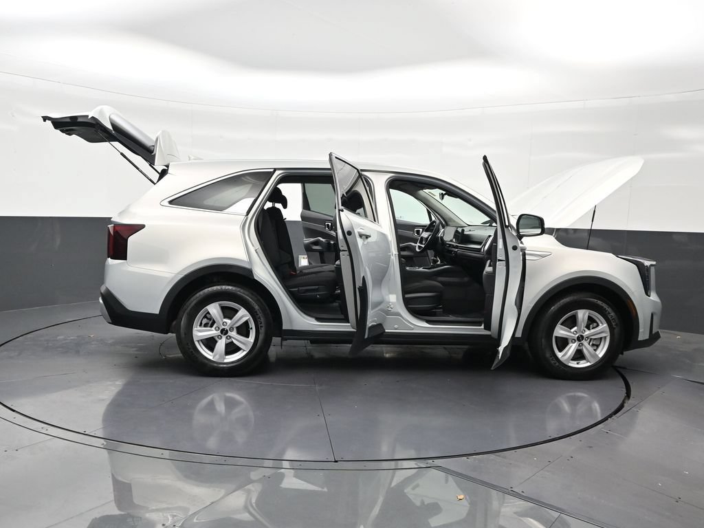 Used 2026 Kia Sorento LX FWD image 35