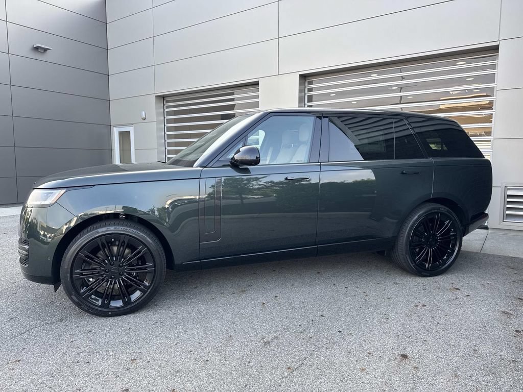 New 2026 Land Rover Range Rover Long Wheelbase SE AWD/4WD image 3
