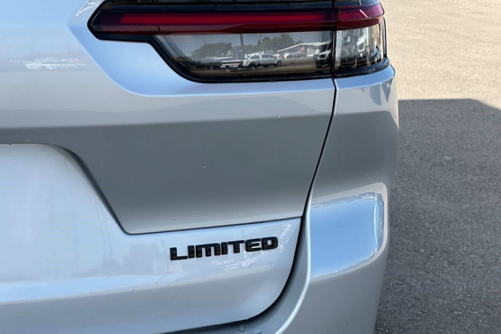 New 2025 Jeep Grand Cherokee L Limited w/ Luxury Tech Group II image 9