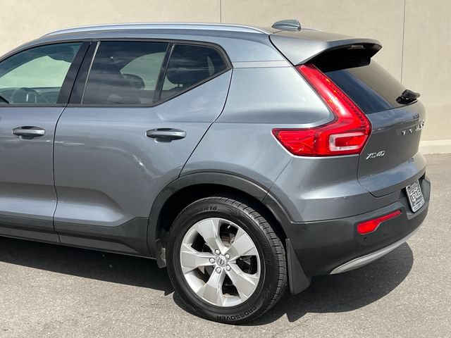 Used 2019 Volvo XC40 T5 Momentum AWD/4WD image 7