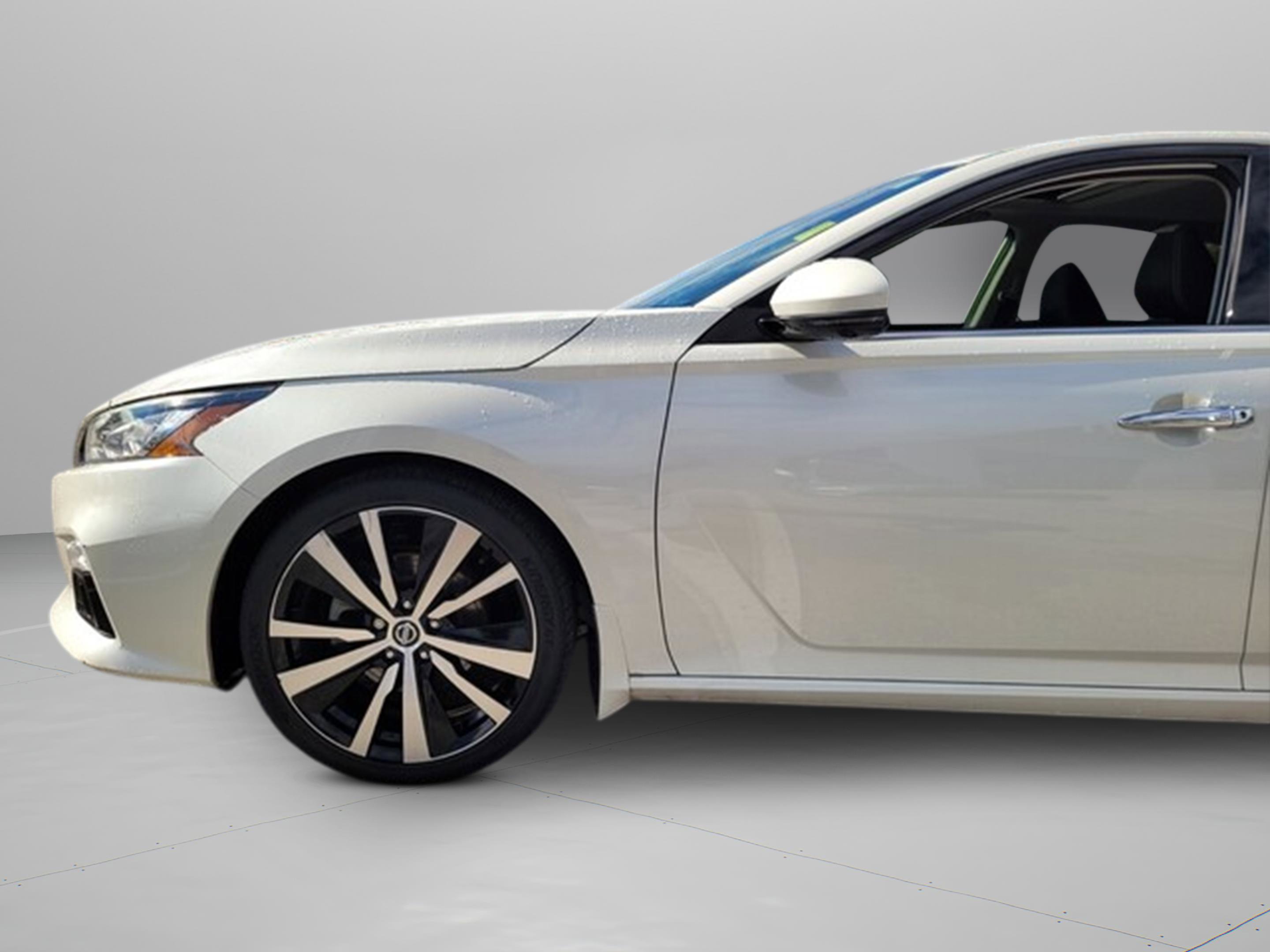 Used 2020 Nissan Altima 2.5 Platinum image 24