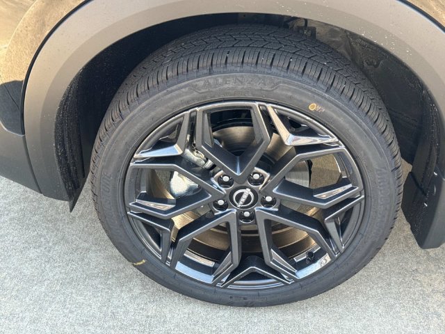 New 2027 Nissan Kicks SR FWD image 5