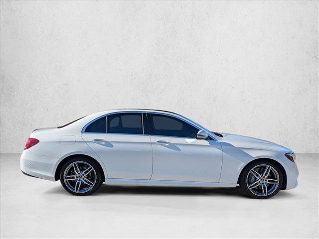 Used 2018 Mercedes-Benz E 300 image 4