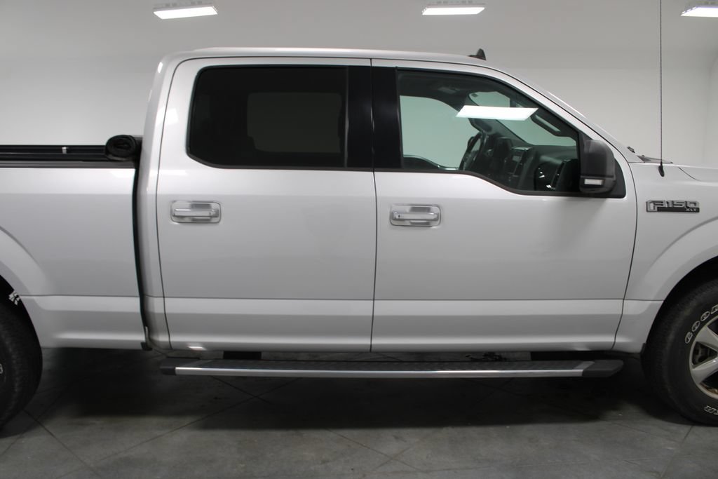 Used 2019 Ford F150 XLT w/ Equipment Group 302A Luxury AWD/4WD image 11