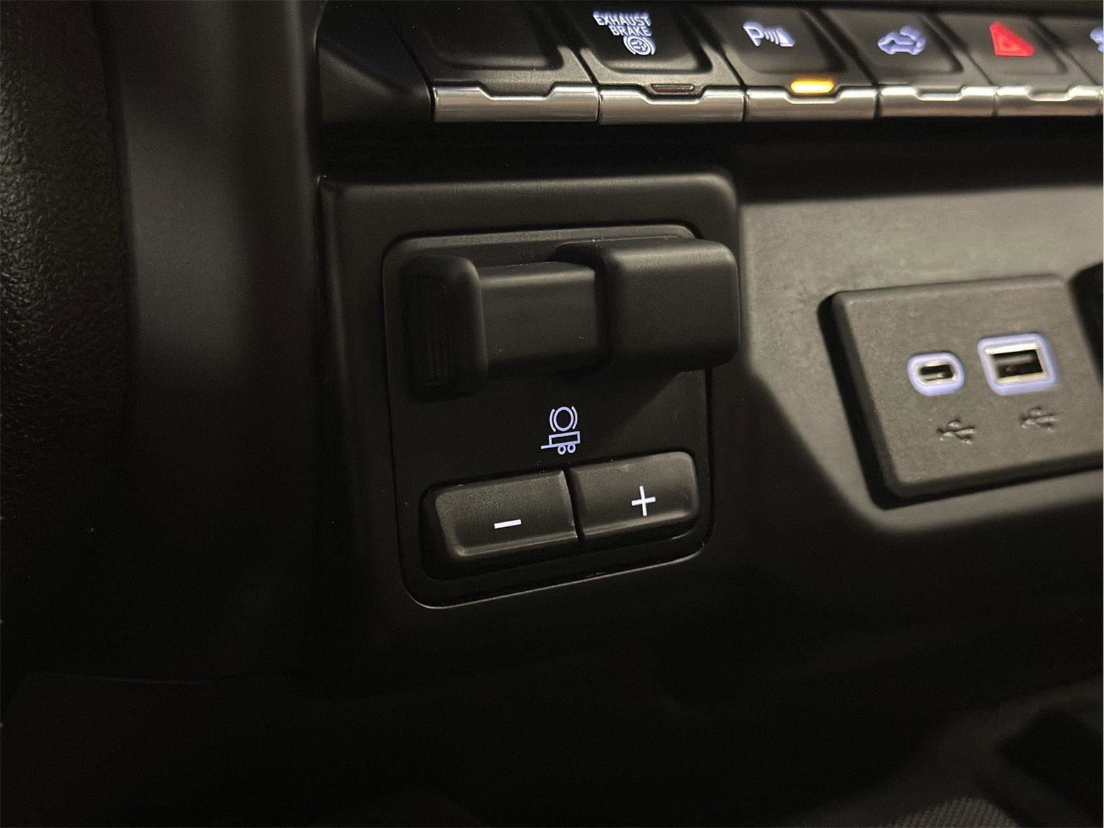 Certified 2022 Chevrolet Silverado 2500 High Country w/ Z71 Off-Road Package image 41