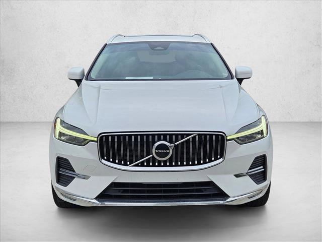 Used 2022 Volvo XC60 B5 Inscription w/ Protection Package Premier FWD image 2