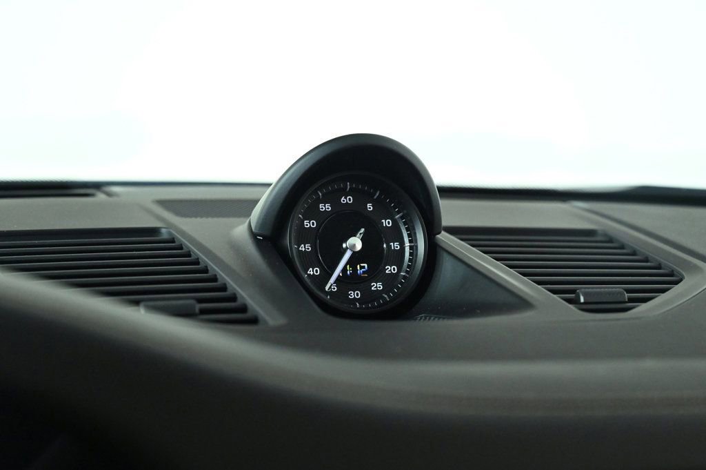 Used 2023 Porsche 911 Carrera image 22