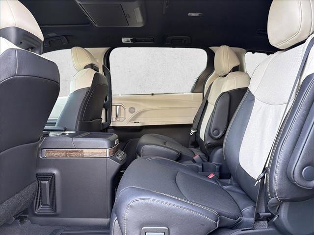 New 2026 Toyota Sienna Platinum image 20