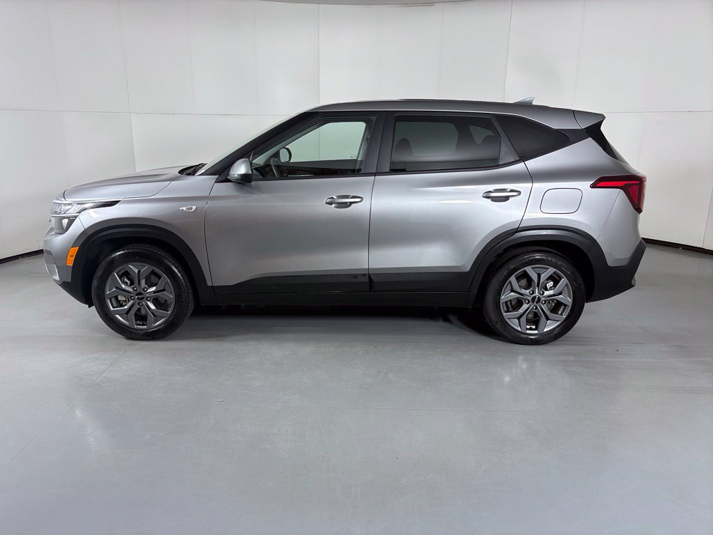 Used 2026 Kia Seltos LX AWD/4WD image 5