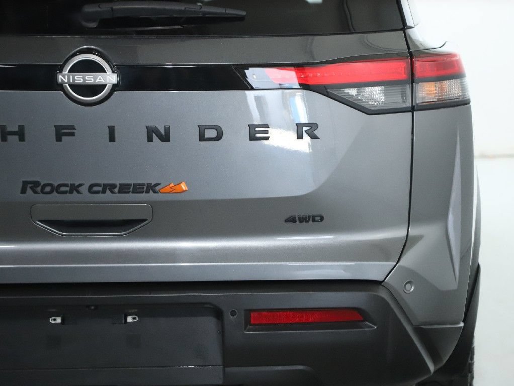 Used 2024 Nissan Pathfinder Rock Creek AWD/4WD image 46