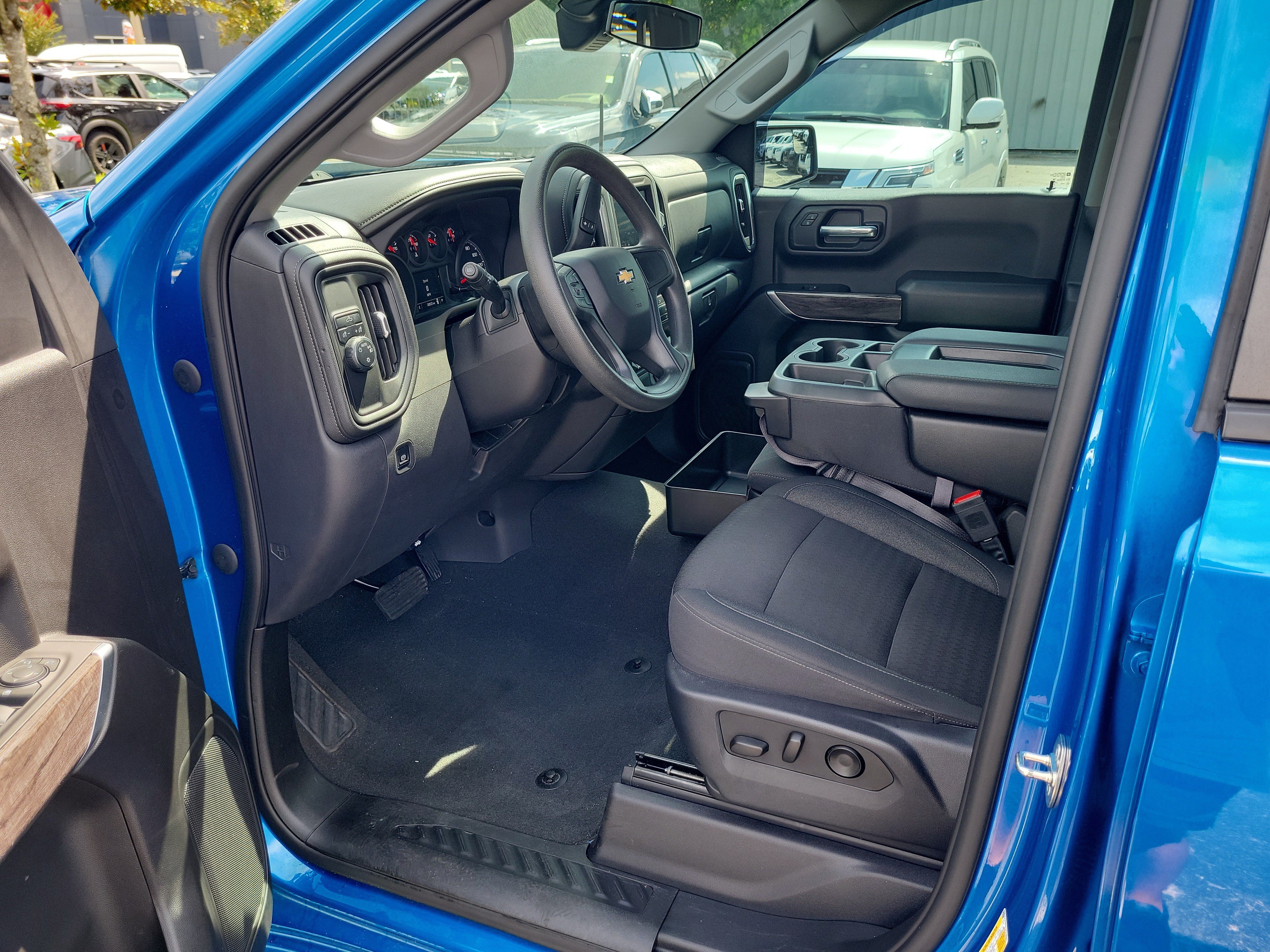 Used 2023 Chevrolet Silverado 1500 Custom RWD image 10