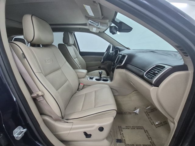 Used 2014 Jeep Grand Cherokee Overland w/ Advanced Technology Group AWD/4WD image 25