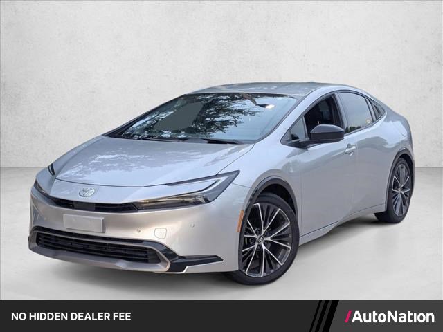 Used 2024 Toyota Prius XLE FWD image 1