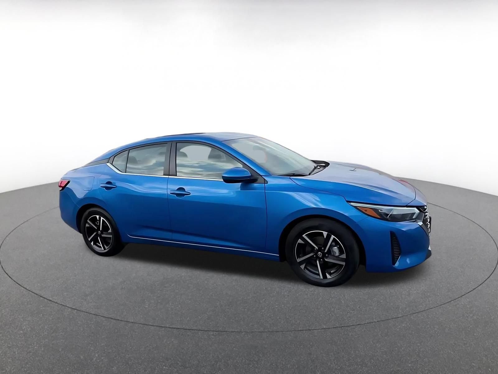 Used 2025 Nissan Sentra SV FWD video 2