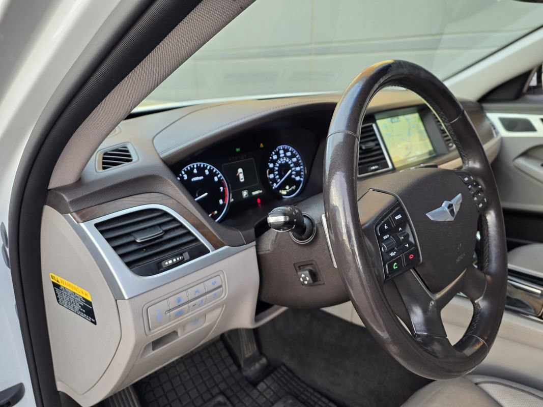 Used 2015 Hyundai Genesis 3.8 w/ Option Group 04 image 13