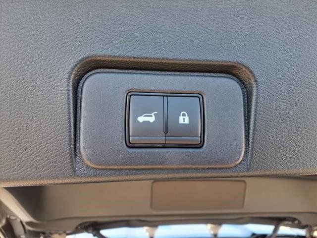 New 2025 Nissan Rogue SL w/ Tech Package image 32