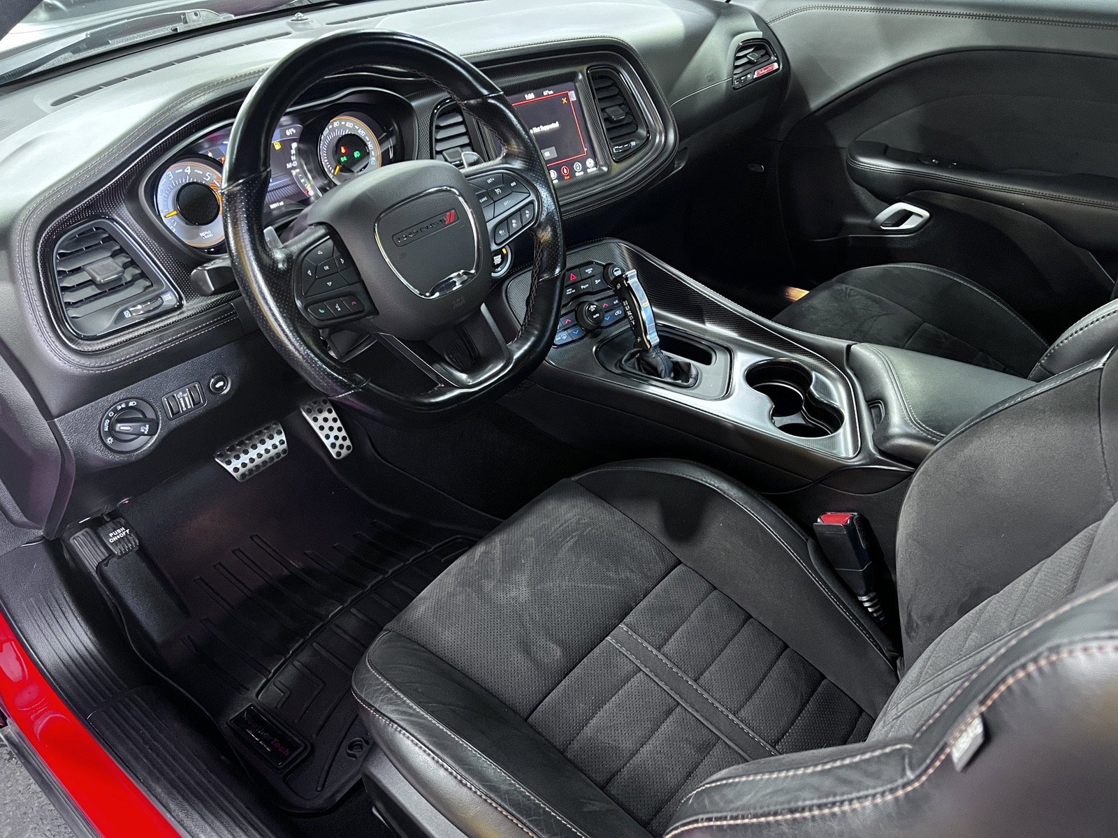 Used 2020 Dodge Challenger R/T image 12