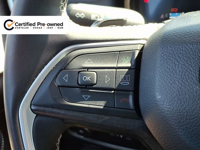Used 2023 Jeep Grand Cherokee L Limited w/ Black Appearance Package AWD/4WD image 22