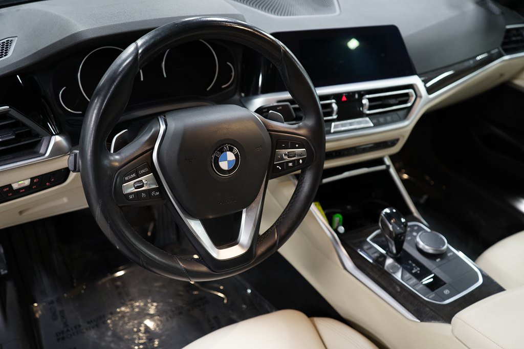 Used 2020 BMW 330i xDrive Sedan w/ Driving Assistance Package AWD/4WD image 11