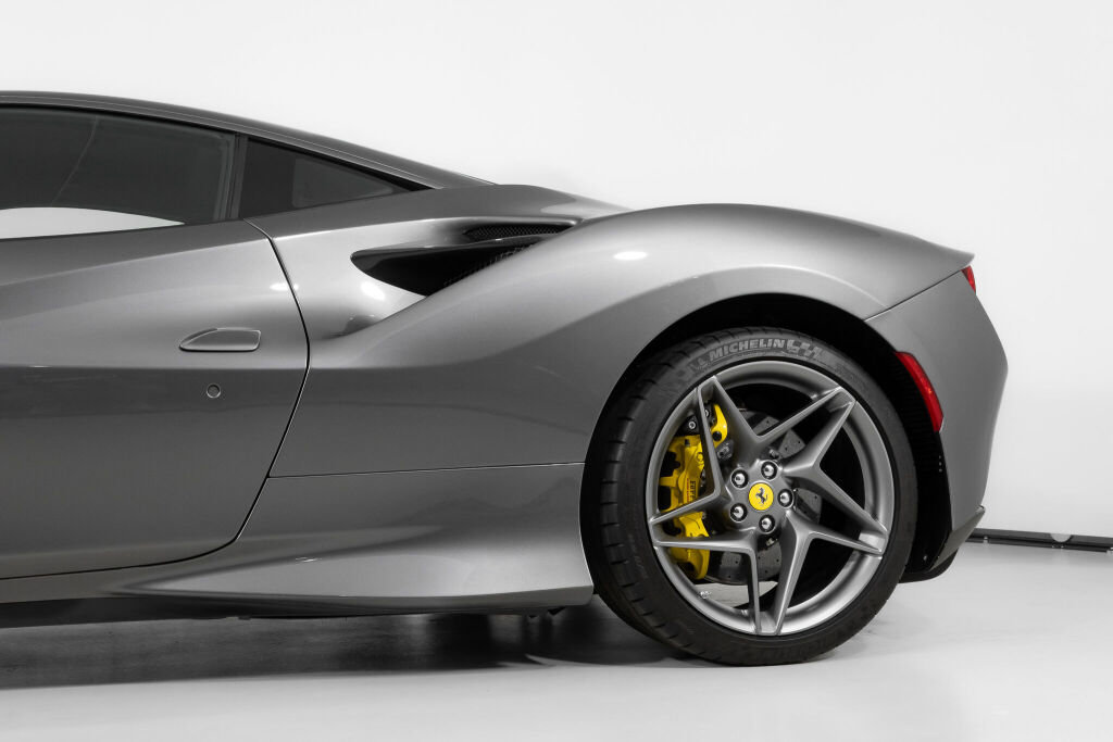 Used 2022 Ferrari F8 Tributo image 17