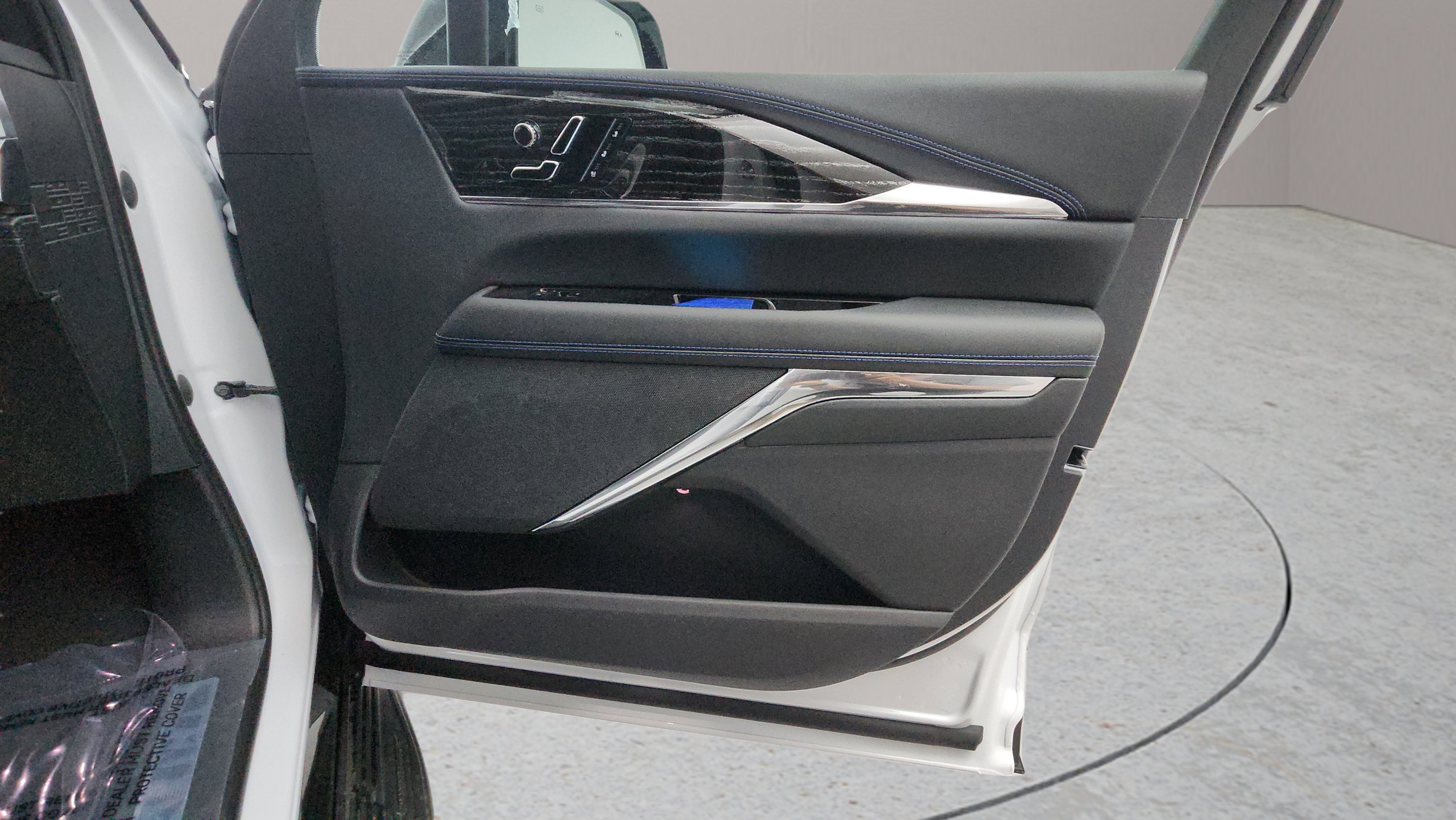 New 2025 Cadillac Escalade IQ Luxury 1 image 28