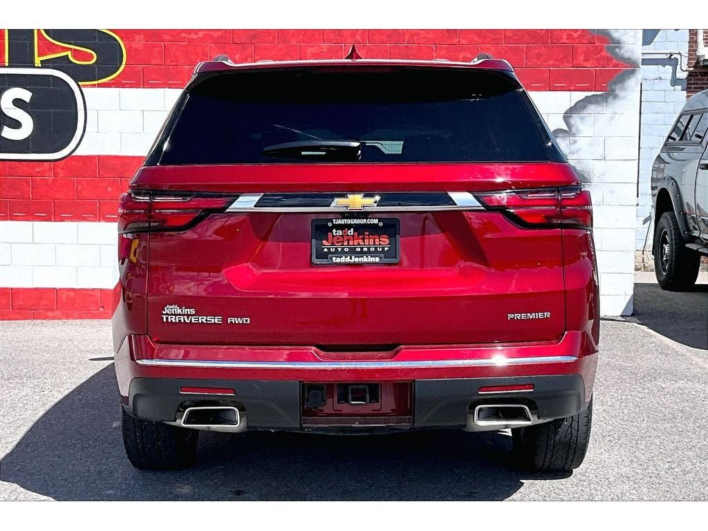 Used 2023 Chevrolet Traverse Premier AWD/4WD image 4