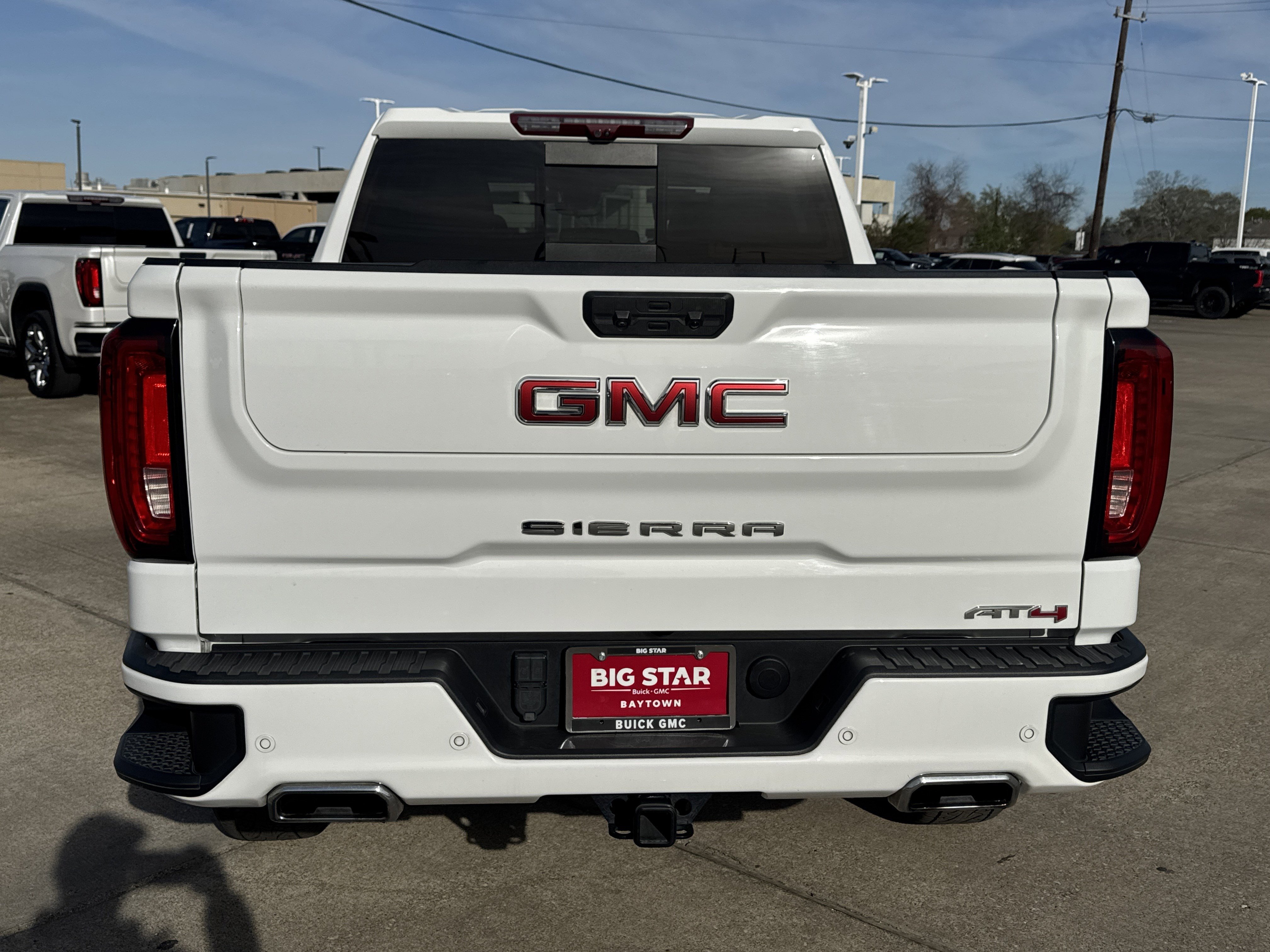 Used 2024 GMC Sierra 1500 AT4 w/ Technology Package image 12