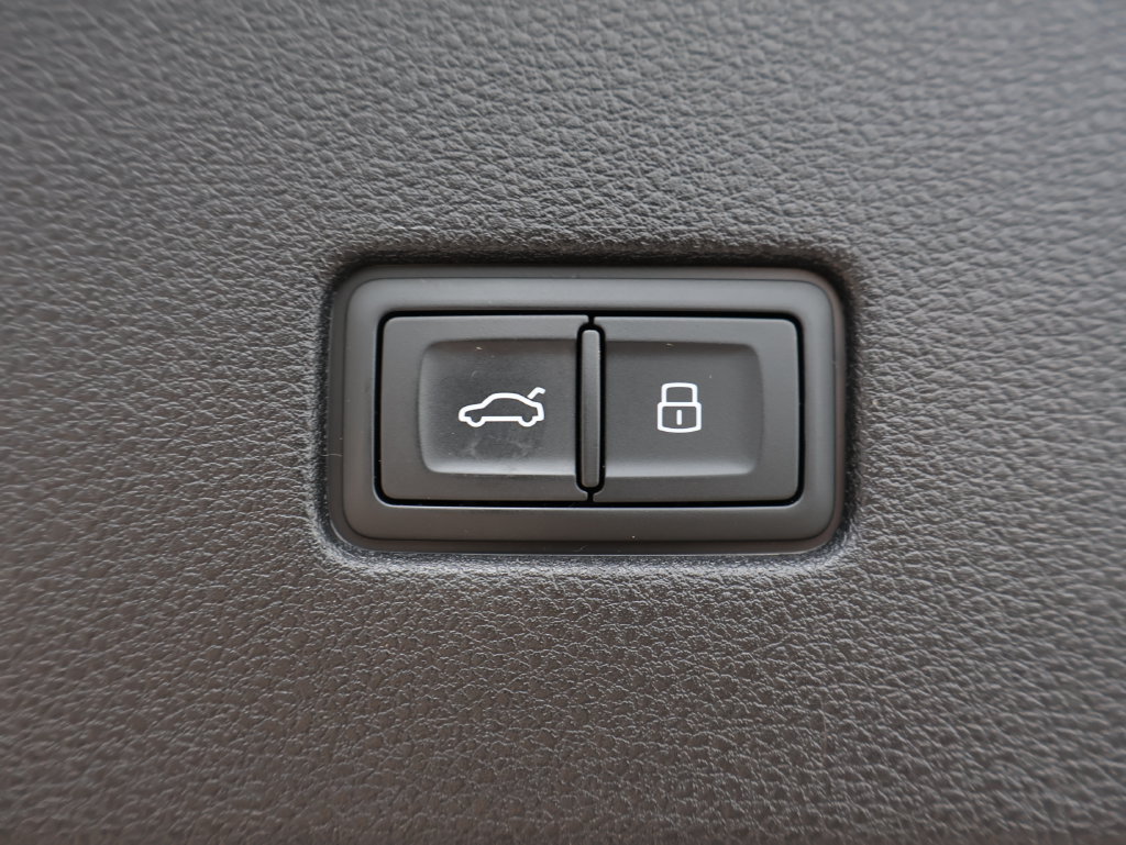 Used 2022 Audi SQ8 Premium Plus AWD/4WD image 11