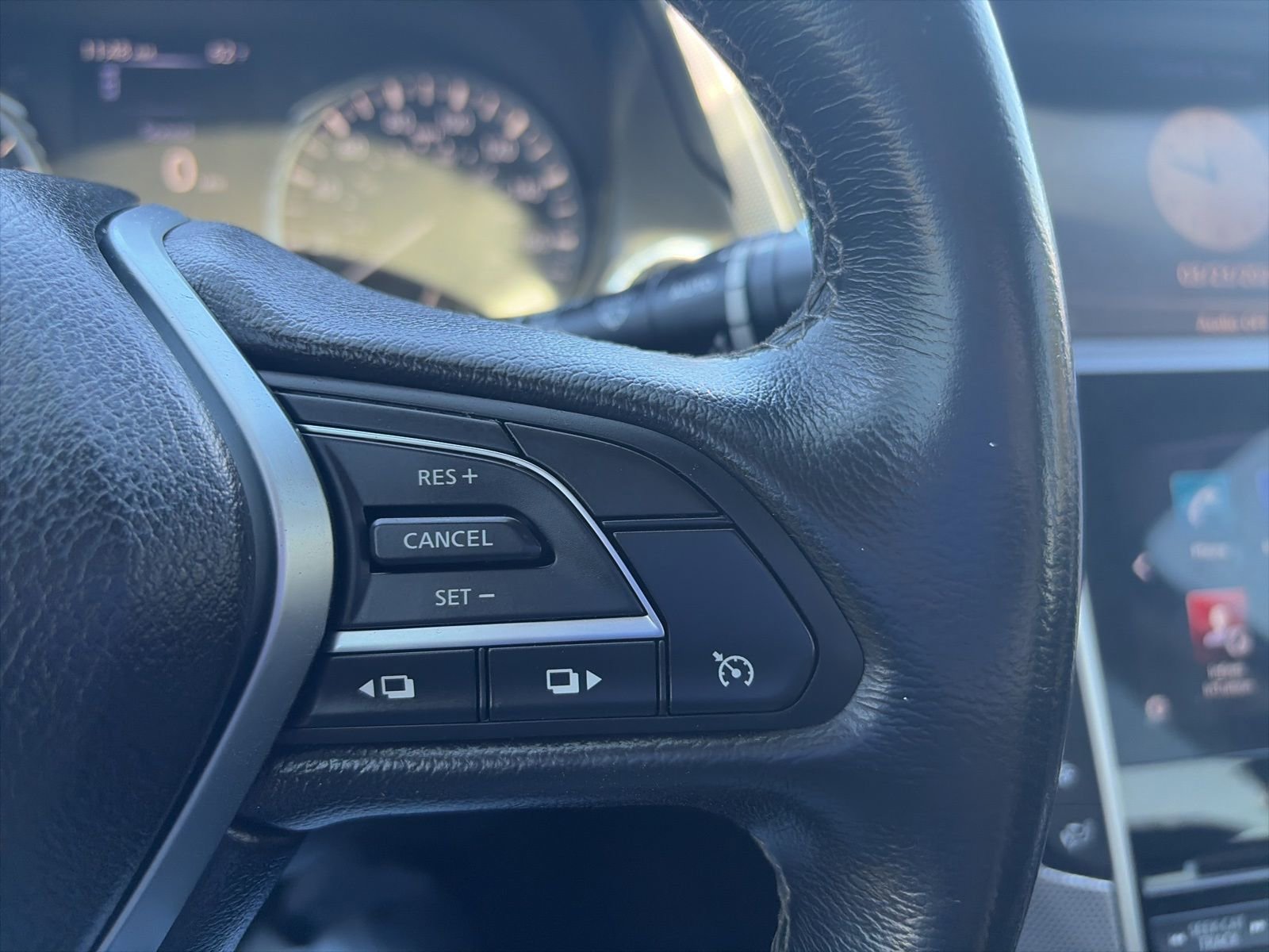 Used 2019 INFINITI Q50 Signature Edition w/ Cargo Package (L96) image 24