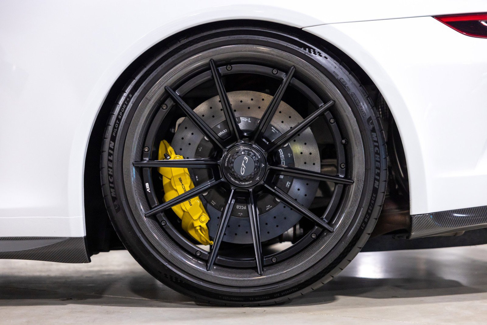 Used 2018 Porsche 911 GT3 image 14